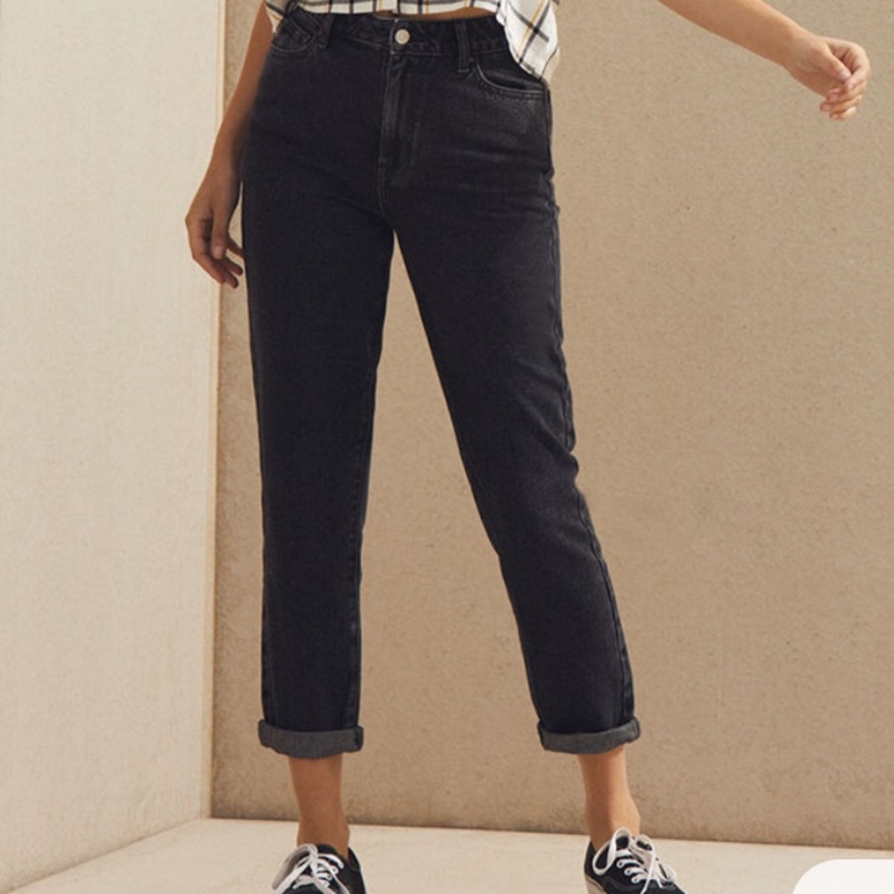 PanSun Washed Black Cropped Mom Jeans